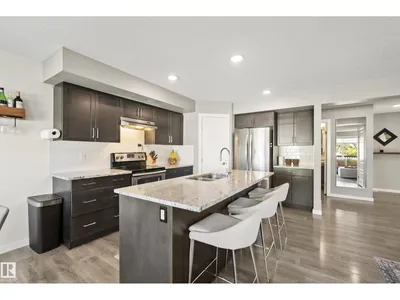 6520 59 AV photo 6