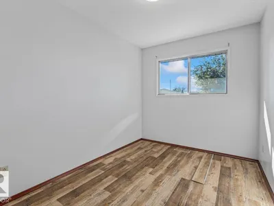 7627 128A AV NW photo 22