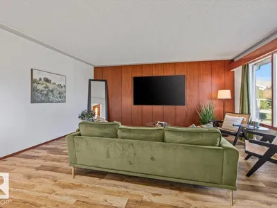 7627 128A AV NW photo 5