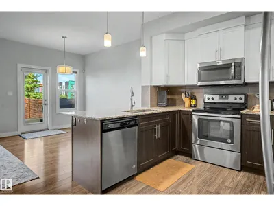 1783 KEENE CR SW photo 4