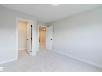 8303 Kiriak LO SW photo 28
