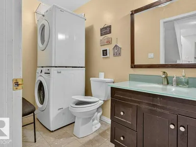 11412 102 AV NW photo 17