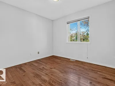 11412 102 AV NW photo 24