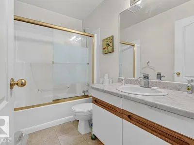 11412 102 AV NW photo 25