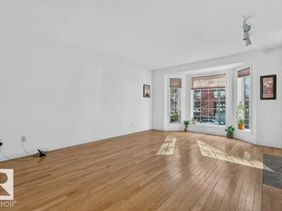 11412 102 AV NW photo 5