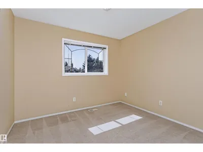 4112 37A AV NW photo 14