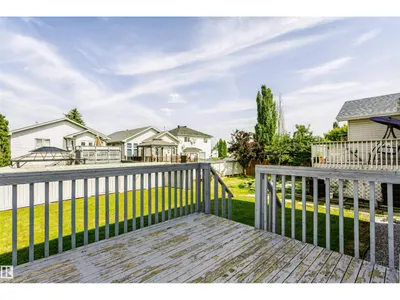 4112 37A AV NW photo 26