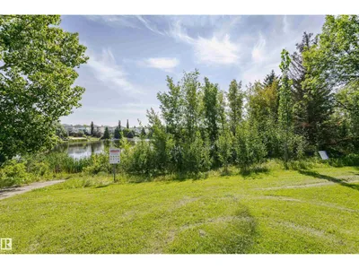 4112 37A AV NW photo 29