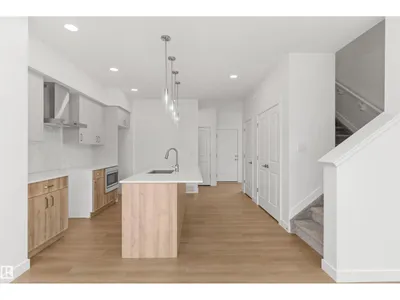 1054 CRISTALL CR SW photo 8