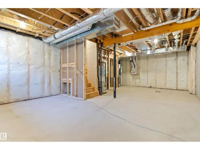 1064 CRISTALL CR SW photo 34