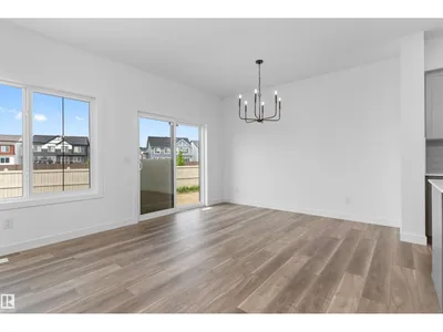 1066 CRISTALL CR SW photo 11