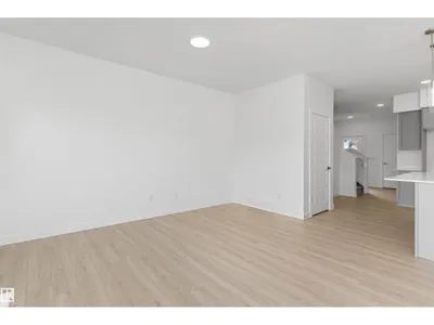 1052 CRISTALL CR SW photo 8