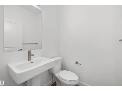 8520 183 AV NW photo 6