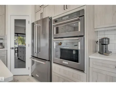 5109 57 AV photo 17
