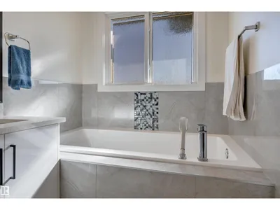 5109 57 AV photo 41
