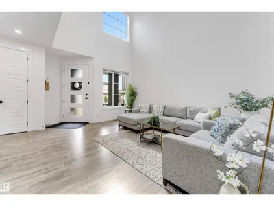 1824 18 AV NW photo 18