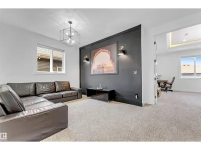 1824 18 AV NW photo 36