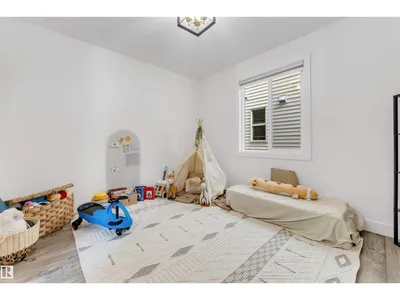 1824 18 AV NW photo 44
