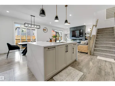 1824 18 AV NW photo 5