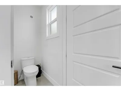 1824 18 AV NW photo 56