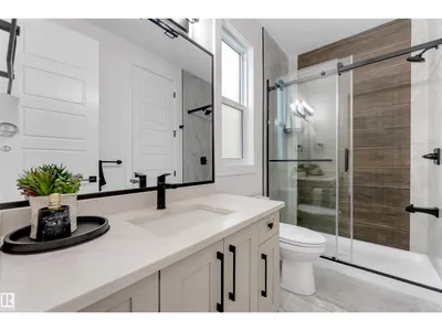 1824 18 AV NW photo 52