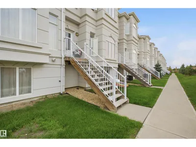 22 723 172 ST SW photo 32