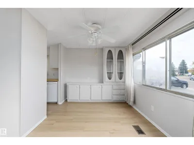 #39 12604 153 AV NW photo 11