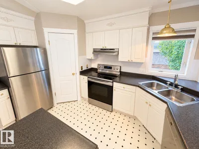 3 HARDCASTLE PL photo 23