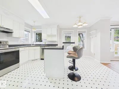 3 HARDCASTLE PL photo 28