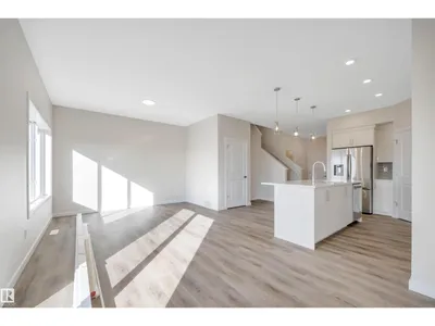 5439 Hawthorn RU SW photo 15