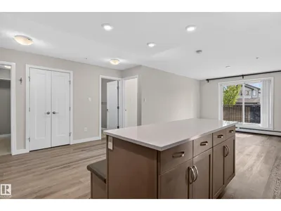 #131 5504 SCHONSEE DR NW photo 8