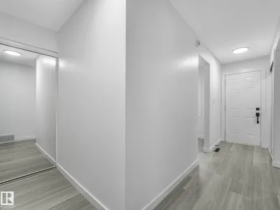 152 LONDONDERRY SQUARE SQ NW photo 14