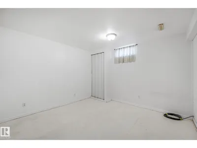 5914 91 AV NW photo 40