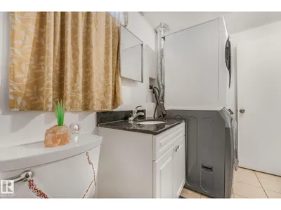 5914 91 AV NW photo 45