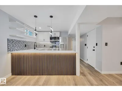 8823-8825 95 ST NW photo 12