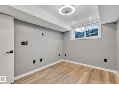 8823-8825 95 ST NW photo 22