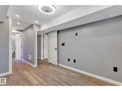 8823-8825 95 ST NW photo 24