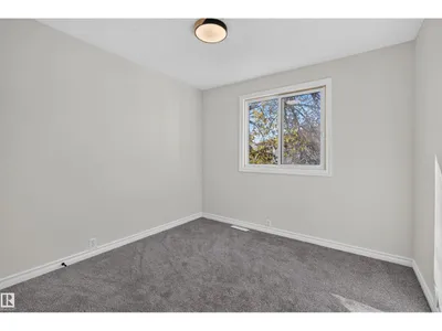 #11 2024 57 ST NW photo 19