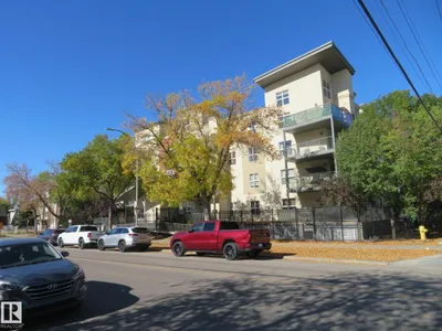 #107 10118 106 AV NW photo 28