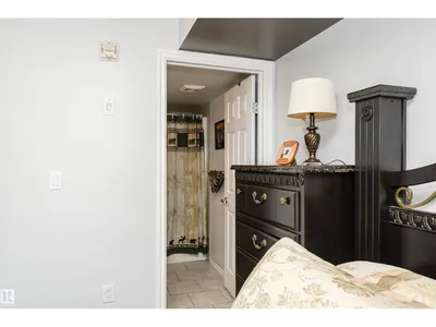 #107 10118 106 AV NW photo 24