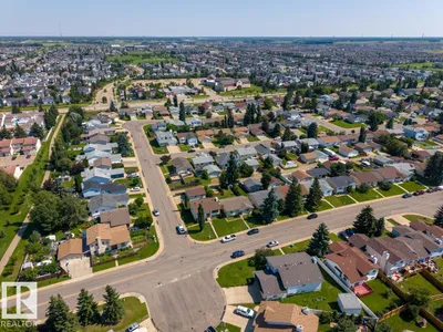 3908 28 AV NW photo 64