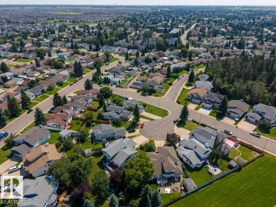 3908 28 AV NW photo 65