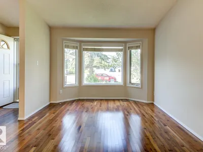 3908 28 AV NW photo 8