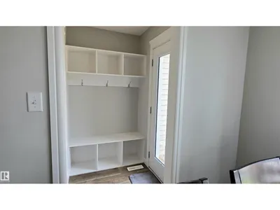 803 Secord BV NW photo 36