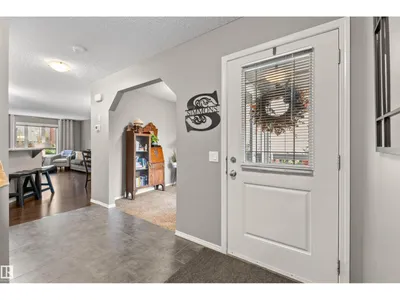 8 ROYAL ST photo 7