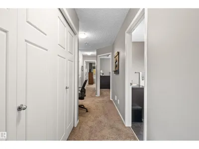 8 ROYAL ST photo 39