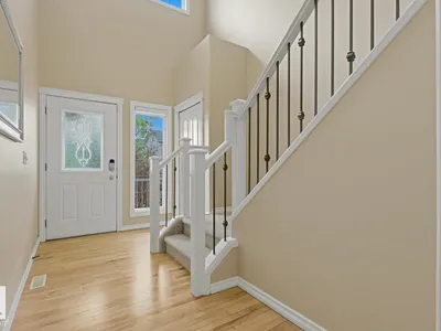 11612 11 AV SW photo 10
