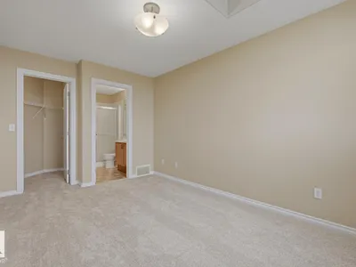 11612 11 AV SW photo 15