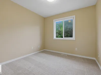 11612 11 AV SW photo 17