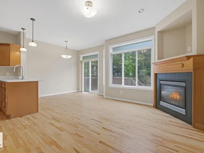 11612 11 AV SW photo 7